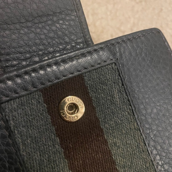Gucci Horsebit Wallet with COA - Picture 10 of 12